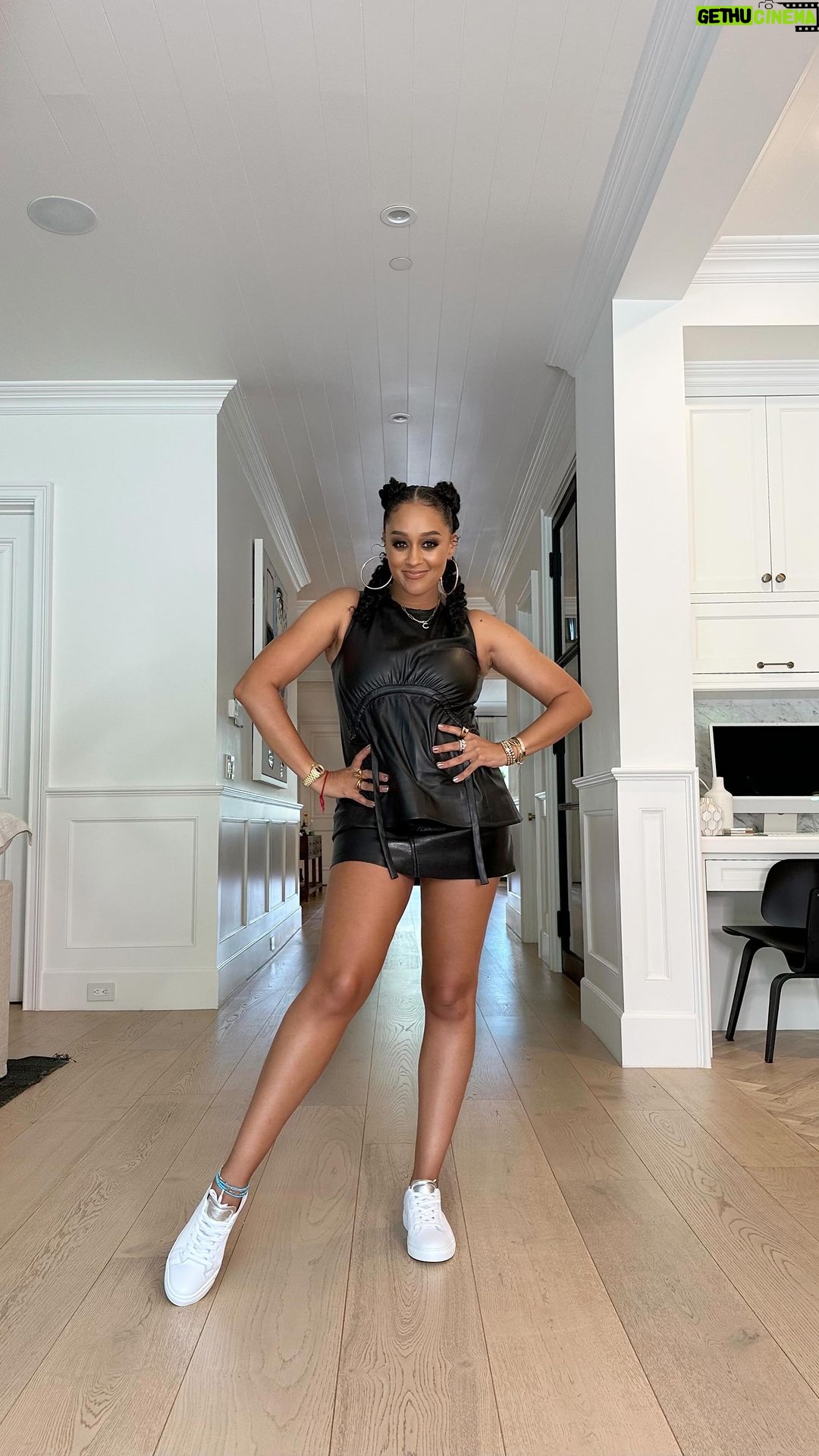 Tia Mowry Instagram - Black joy is a beautiful thing ✨ Prioritizing joyfulness has been top of mind for me lately, as I want to cherish these beautiful moments I am given! How do you find pockets of joy for yourself? 🫶🏽