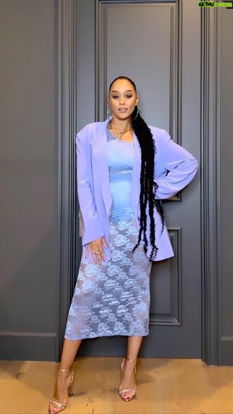Tia Mowry Instagram – GRWM! Behind-the-scenes glam moments as we got