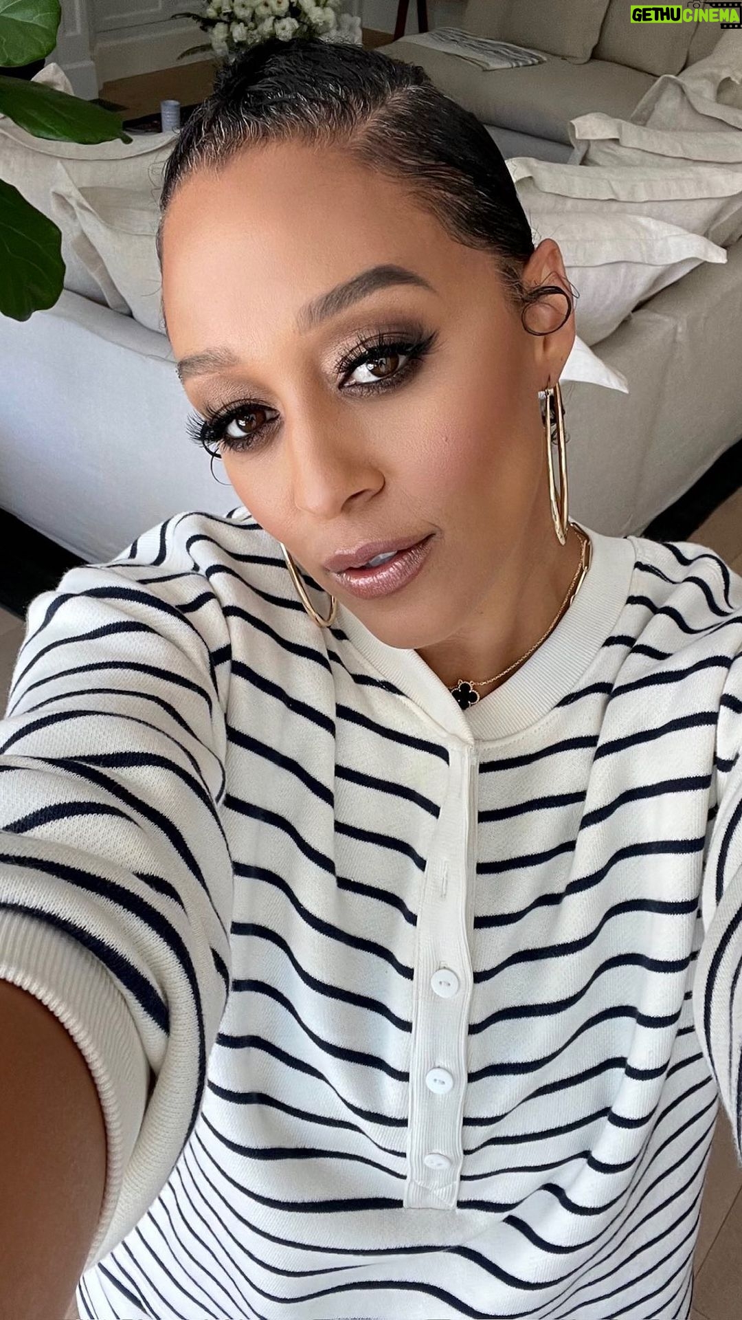 Tia Mowry Instagram - Taking care of your skin is the first step in maintaining a healthy complexion ✨Here’s my everyday skincare routine, let me know if you would like to see what my favorite products are!
