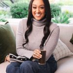Tia Mowry Instagram - If you’re like me, then you’re probably a busy parent on the go that needs an energy boost without the crash! Well, @levateyou has you covered 👍 With 9 Greens in each serving, 30 superfoods, 3 flavors, and NO caffeine…you can get that much needed boost without feeling the crash at the end of the day 🎉💃 Head to levateyou.com to experience the energy boost for yourself ⚡