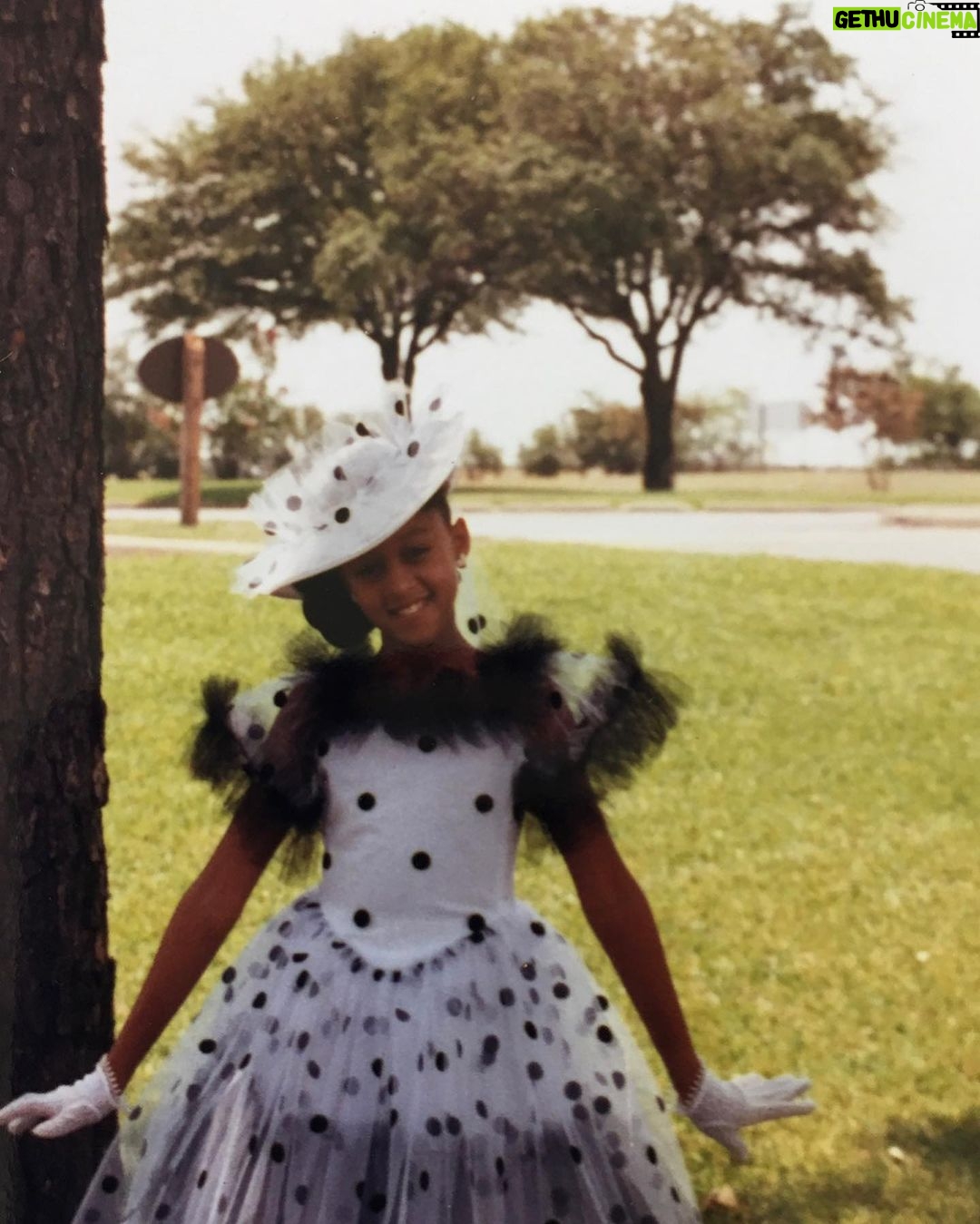 Tia Mowry Instagram - In my healing era, I've found solace in conversations with my therapist as we delve into my childhood. Through these discussions, I've come to realize that many of my present reactions and responses are due to my childhood experiences. One day, my therapist had me visualize my younger self and say affirmations to her: you are worthy, you are loved, you are safe. This exercise has transformed the process of healing my inner child and entered me into a time of self-discovery and self-love. With each step I take on this path, I am making choices with the younger version of myself in mind, determined to provide her with the protection and care she deserved. Today, I stand proud of the person I have become. Each moment of healing and self-care is a testament to my commitment to both my inner child and my present self.