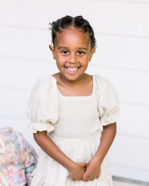 Tia Mowry Instagram - Not too long ago, my friend Becki reached out to me and asked if she could take some photos of my family. 

And at first I felt a bit hesitant, as I’m sure many of you know my family dynamic has changed.

But she said to me, I know you’ve been going through some personal things, and that there have been some changes to your dynamic. But that doesn’t mean that you can’t carry on with tradition. And although things will look different, that doesn’t mean that some things are no longer worth carrying on.

Change can be tough, it can be a lot to work through and a lot to go through. But what keeps me going is my family, and they are the reason I wake up with a smile on my face everyday.

And so thank you @smithhousephoto for capturing the essence of my family, and the moments in the here and now. Here’s to new traditions 🥂