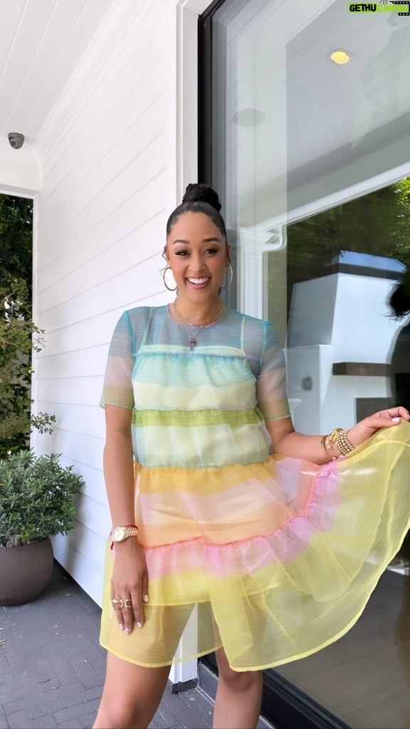 Tia Mowry Instagram - #wwambassador Happy national ice cream day! 🍦 Let’s make my favorite recipe, @ww Nice Cream! I love this ZeroPoint dessert because it is packed full of nutrients from just one ingredient- Bananas! With WeightWatchers, losing weight is simple through their Points system. My favorite part is that no food, event, or celebration is off limits because the Points system is so easy to use and great for me and my busy schedule! Follow my journey by visiting ww.com/tiamowry and join the family with my code TIA10 for an additional $10 off *With select plan purch. Restr. apply. Offer ends 7/23/23.