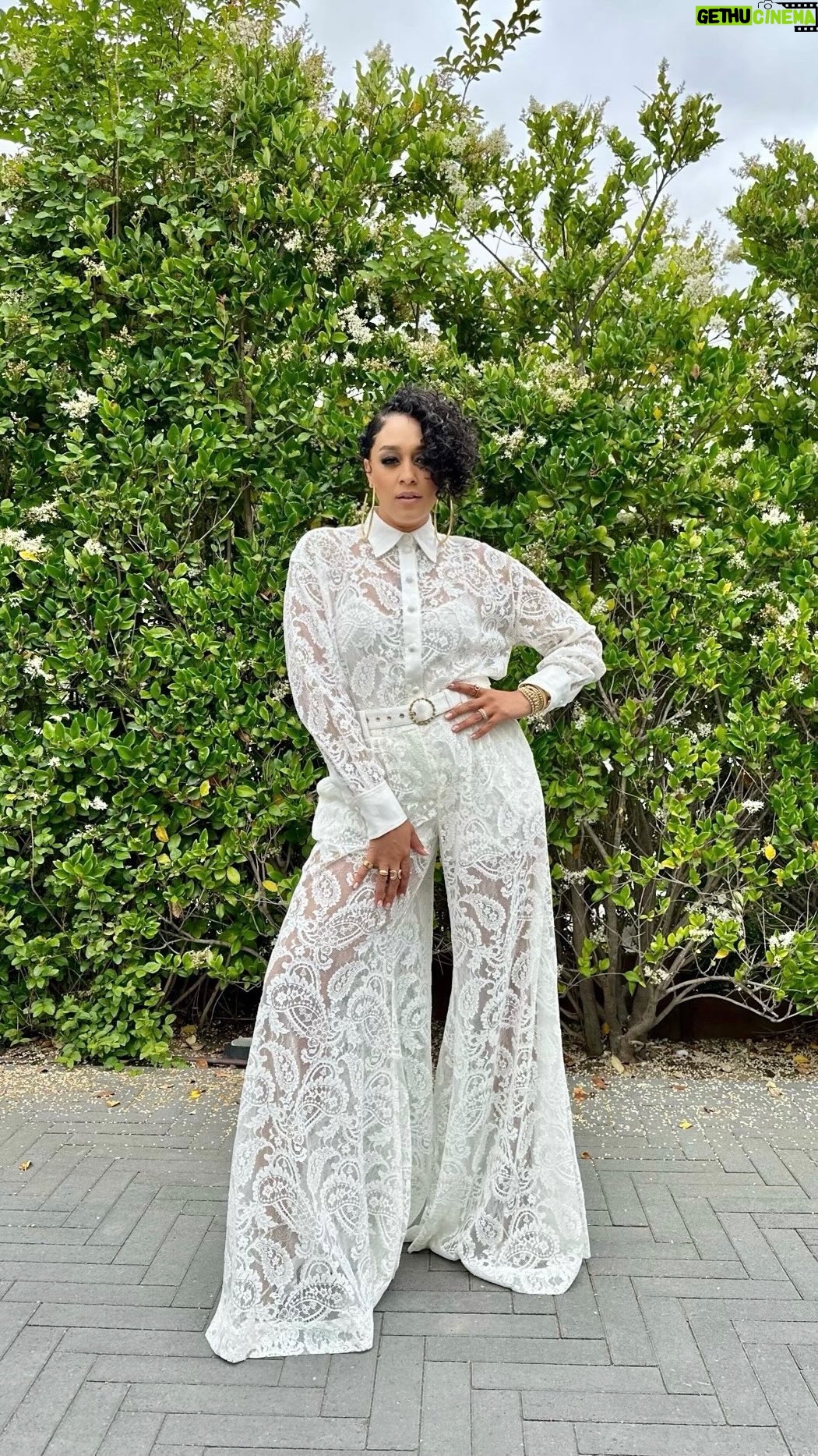 Tia Mowry Instagram - Trying to always be perfect, negative self talk, and not taking care of myself is just no longer an option. I’ll say it once, and I’ll say it again: you can keep that!! Here’s to a summer of living with intention, purpose, and peace ✨