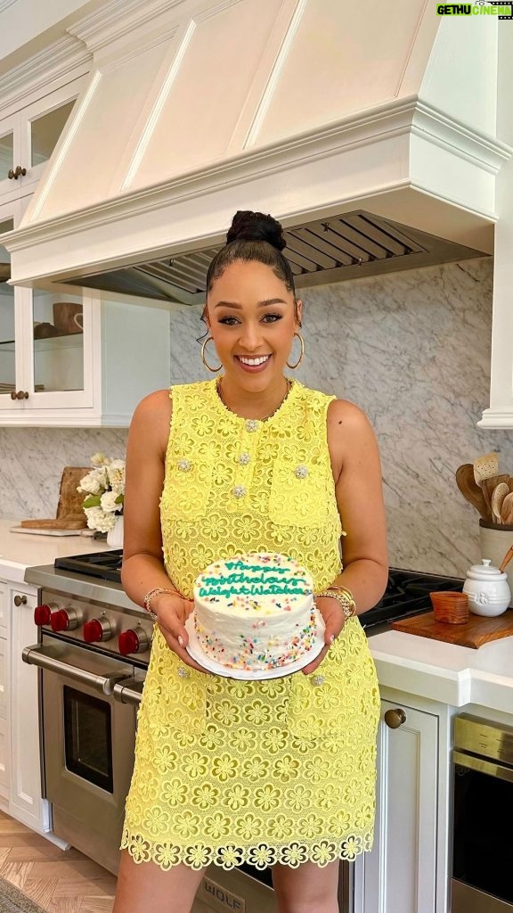 Tia Mowry Instagram - Happy Birthday WeightWatchers! #wwambassador @ww Join me celebrating another year of WW supporting their community with delicious and nutritious recipes. You’ll never feel deprived because you create your own menu with the food you love! Keep moving with the easy activities and challenges they encourage you with, because who doesn’t need a little motivation now and then? They’ve got incredible ways to shift your mind set about exercise and food so you can create real sustainable change one small step at a time. It’s all there for you from head to toe. That’s why it works!
