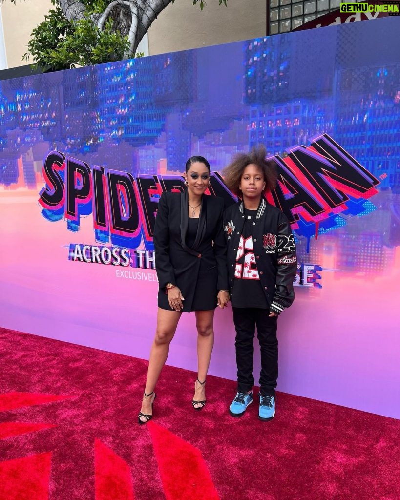 Tia Mowry Instagram - Cree and I got the opportunity to watch Spider-Man: Across the Spider-Verse the other night 🕷️ It was so nice to be able to have this special time with Cree, where we could just hang out and go watch this amazing movie. As my kids get older, I cherish these moments even more, and I want to continue to make more of these amazing memories with them. Plus, it is still so exciting to see them witness and relate to the diverse characters and perspectives with the representation that many of us did not have as children. I can’t wait to continue to make even more memories with them 💕