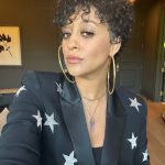 Tia Mowry Instagram - There’s something so bittersweet about a nice chop. It feels like a release of old memories, both good & bad, but also, an exciting start to a new era. I’m ready to embark on this chapter of my journey, and everyone knows that there’s nothing more monumental to mark it with than a fresh cut 💇🏽‍♀️