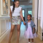 Tia Mowry Instagram - Cairo and I are at the premiere for Disney’s Little Mermaid! 🧜🏾‍♀️✨Tonight is a very special moment for me because I get to see one of my FAVORITE childhood movies come to life, and be able to share in this moment with my little girl 🥰 But more IMPORTANTLY, Cairo is finally getting to see someone who looks like her being represented on the big screen 🎬🖤 And that in itself is an extremely empowering moment for me & my baby girl, & something I will cherish forever ✨ Who’s excited to see this movie?!