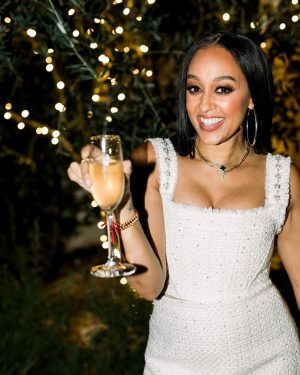 Tia Mowry Instagram - This year has been full of challenges, but despite it all, I am incredibly happy to be spending the holidays with my beautiful family. Being able to cherish these moments together has become even more precious.

Every day, I am reminded of how blessed I am to have my kids and to be able to provide them with the support and love they need to thrive. However, I acknowledge that this journey wouldn’t be possible without the unwavering support of my community, always pouring into me and lifting me up. I am deeply grateful to each and every one of you for being a source of strength and encouragement. Thank you all, and Merry Christmas.