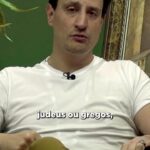 Tiago Pavinatto Instagram - Essa é a importância da imprensa, ela pode fazer sobreviver a carne mortal os textos de seus autores. Isso pode ser usado tanto para o bem, quanto para o mal!