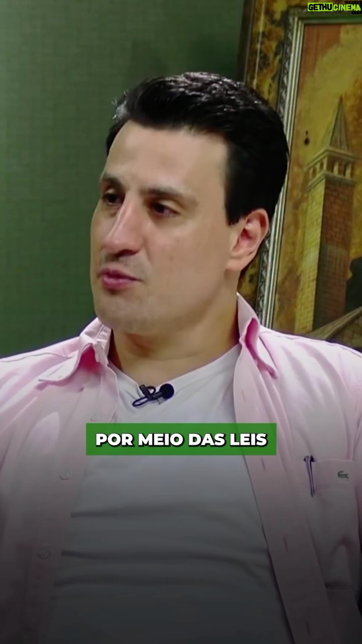 Tiago Pavinatto Instagram - Me conta nos comentários a sua opinião!👇 Brazil