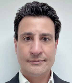 Tiago Pavinatto Instagram - Foto pro crachá @nafaap .
Deus salve o professorinho.