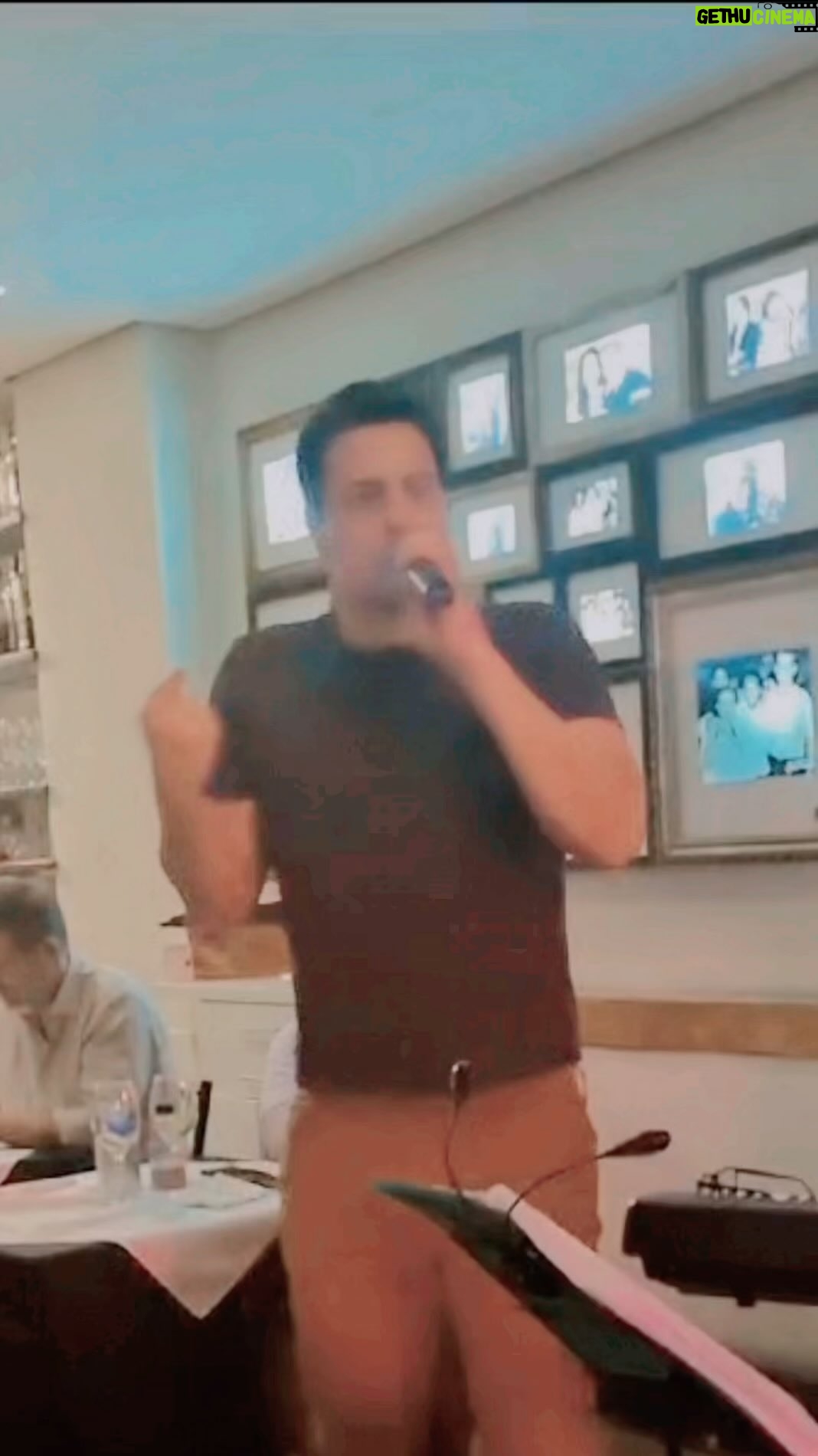 Tiago Pavinatto Instagram - Em maio, PAVIVI CANTA CAUBY…. Por enquanto, o @segre.gustavo vai deixando eu ensaiar estragando o show dele… rs São Paulo, Brazil