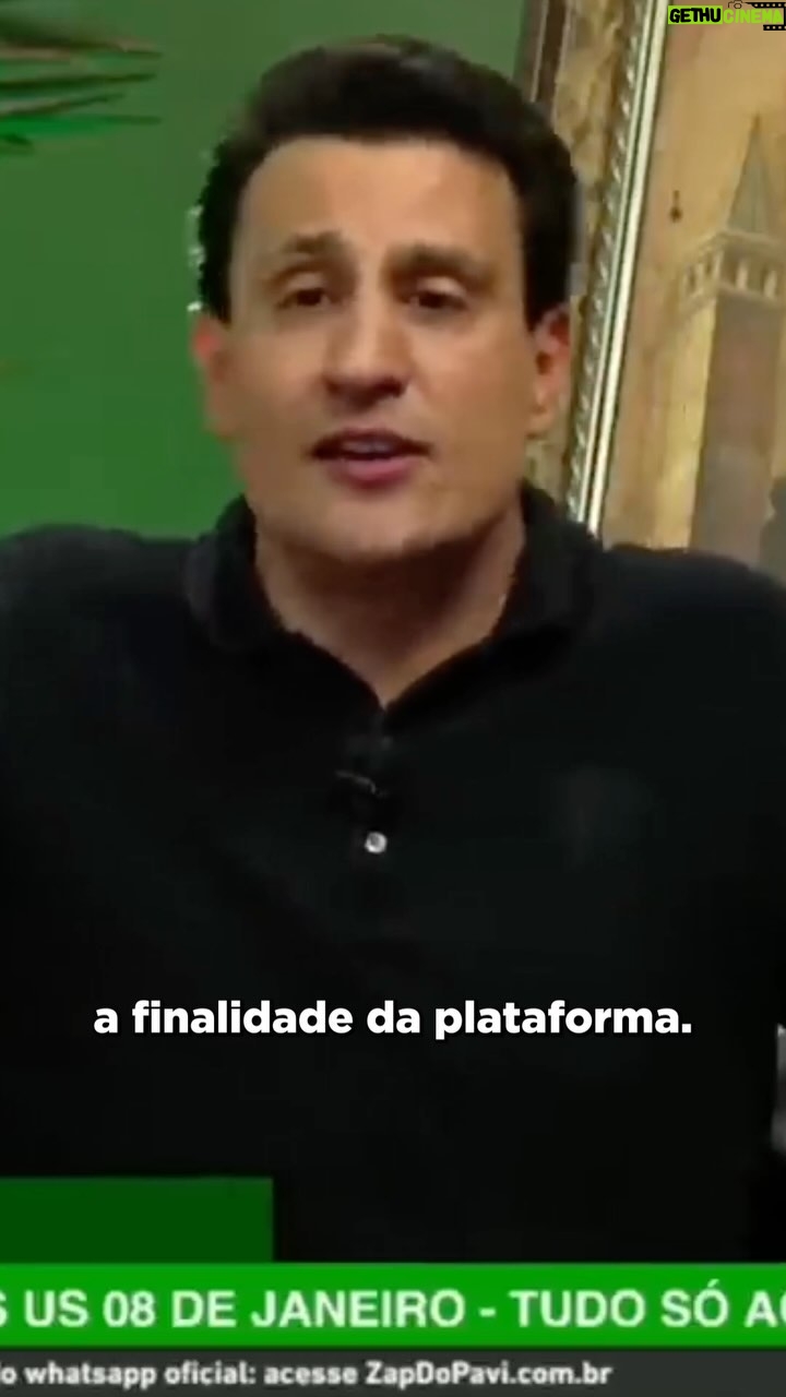 Tiago Pavinatto Instagram - Qual sua opinião sobre a regulamentação das redes sociais?👇