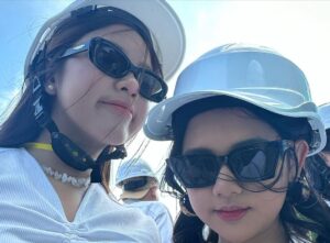 Tiara Andini Instagram - bersama Bapak Presiden @jokowi yang sedang menatap masa depan cerah di IKN 🤩🫶🏻