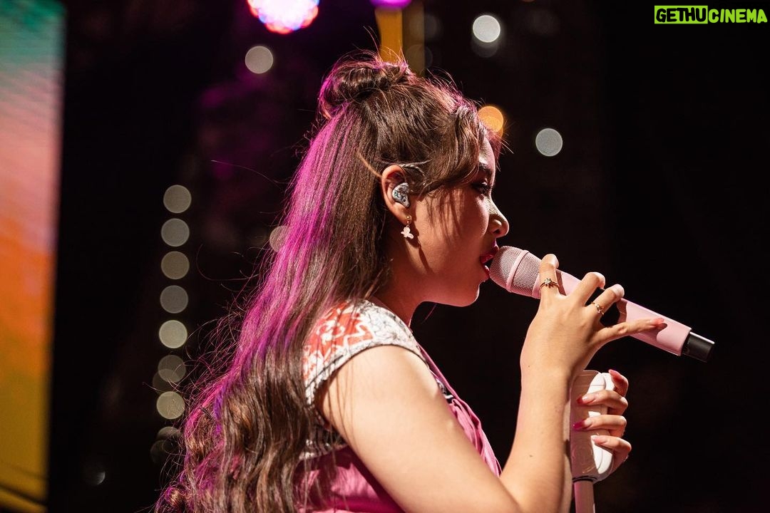 Tiara Andini Instagram - Girl fest adalah saksi aku bawain lagu "menyesal" untuk pertama kali