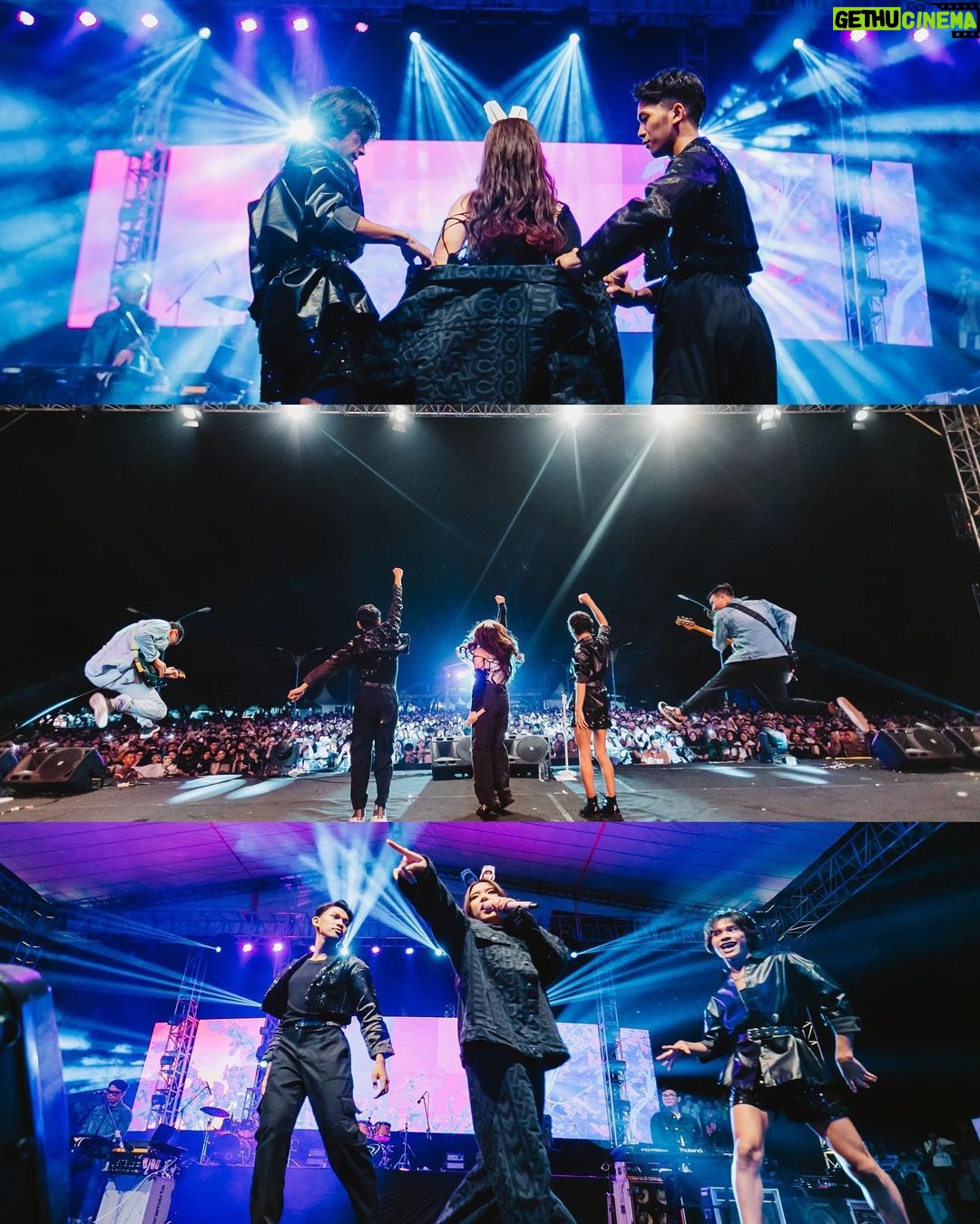 Tiara Andini Instagram - Sudutbaya Surabaya u guys rockkk! 🔥