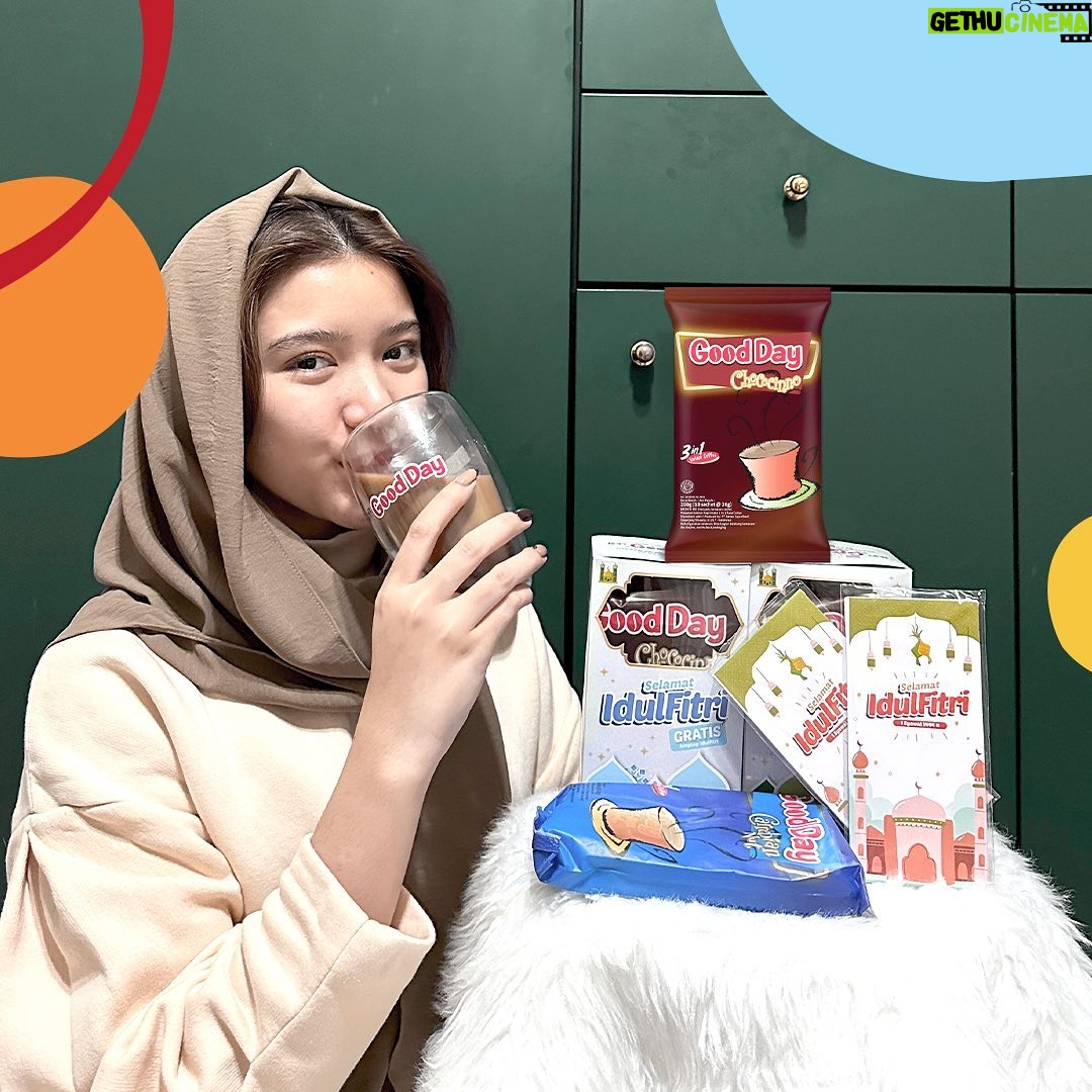 Tiara Andini Instagram - Good Friends, persiapan buat lebaran nanti bagiin orang-orang tersayang Good Day Ramadan Special Giftpack yuk! Kamu juga dapet gratis amplop edisi Idulfitri Kopi Good Day nih dengan beli Good Day #RamadanSpecialGiftpack 🥰 Buruan barengan sama aku & dapetin Good Day Ramadan Giftpack di hypermarket dan supermarket terdekat di kota kamu! Tag aku yaaaaa kalo udah punya, biar kita bareng-bareng kasih Good Day Ramadan Special Giftpack di lebaran tahun ini 🫶🏻 #KopiGoodDay #CariTerusRasamu