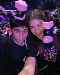 Tiara Andini Instagram - Kehebohanku nonton konser blackpink di Hongkong💞 ⚠️ati ati yang pake earphone⚠️