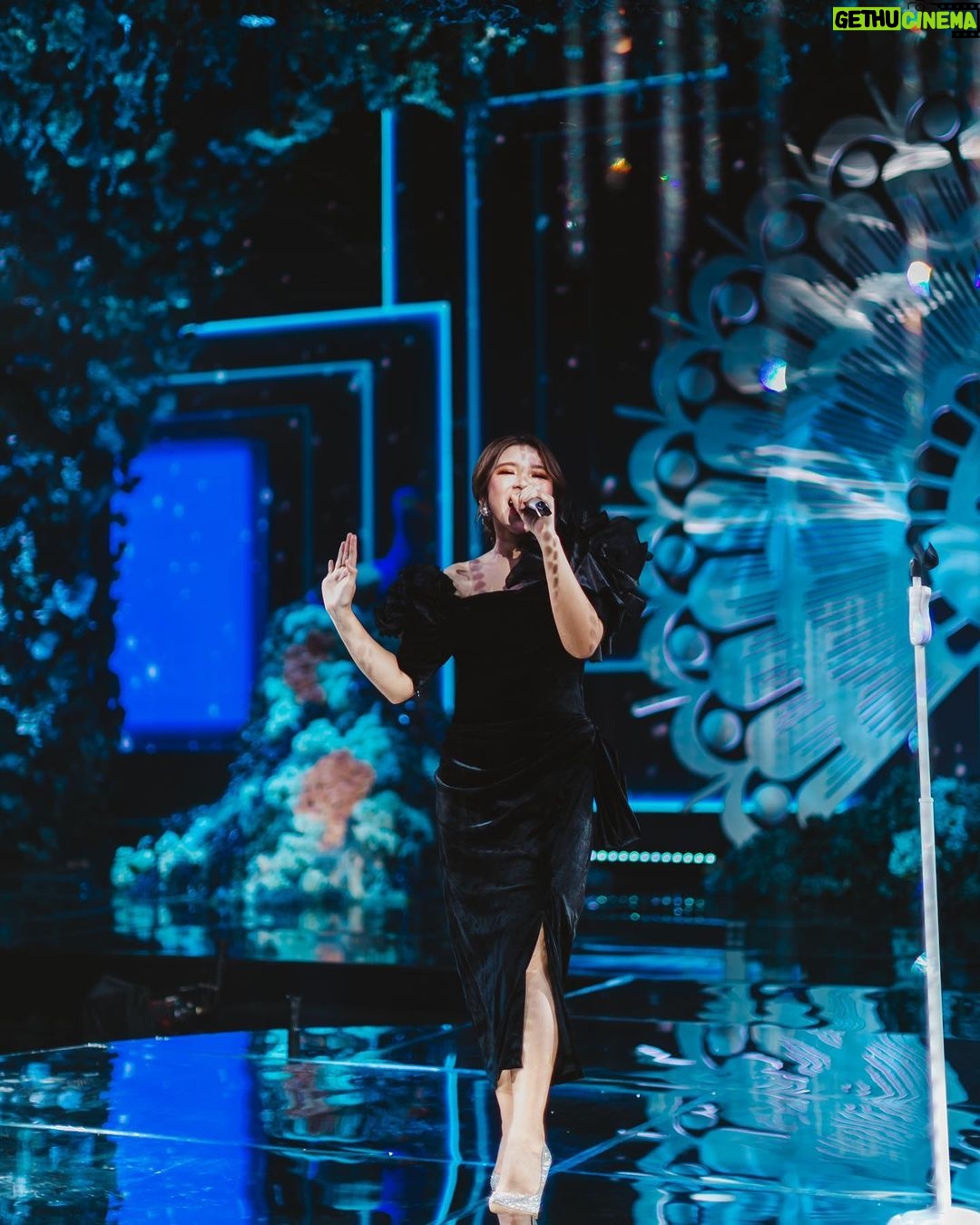 Tiara Andini Instagram - Show them that you're worth it