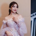 Tiara Andini Instagram - Nyanyi dinikahan orang dulu ajaa.. xixixi