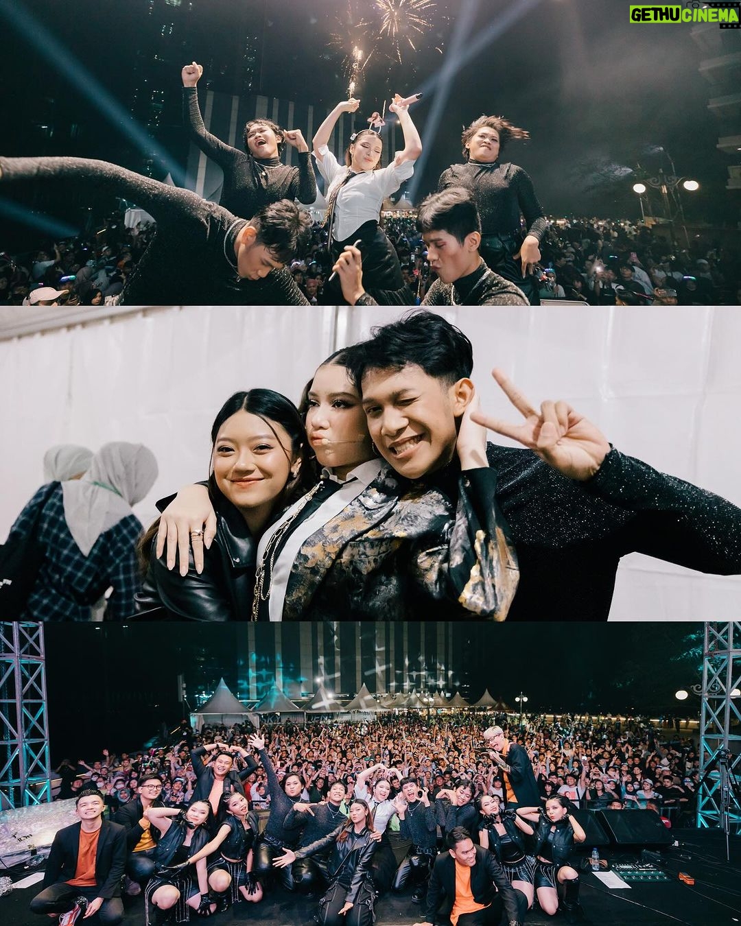 Tiara Andini Instagram - Happy new year! 🎉 <3