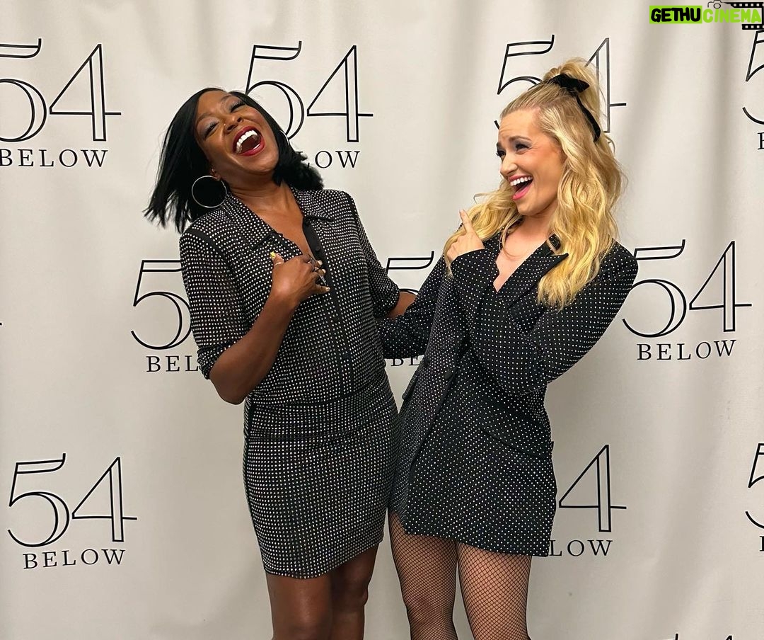 Tichina Arnold Instagram - Doing NYC with @TichinaArnold is so much fun 🗽 Livestream Tichina's and @BethBehrs's live stage show, FAME-ish, this Saturday at 7pm Eastern (4pm Pacific). Click the link in their bio to sign up now! Times Square, New York City