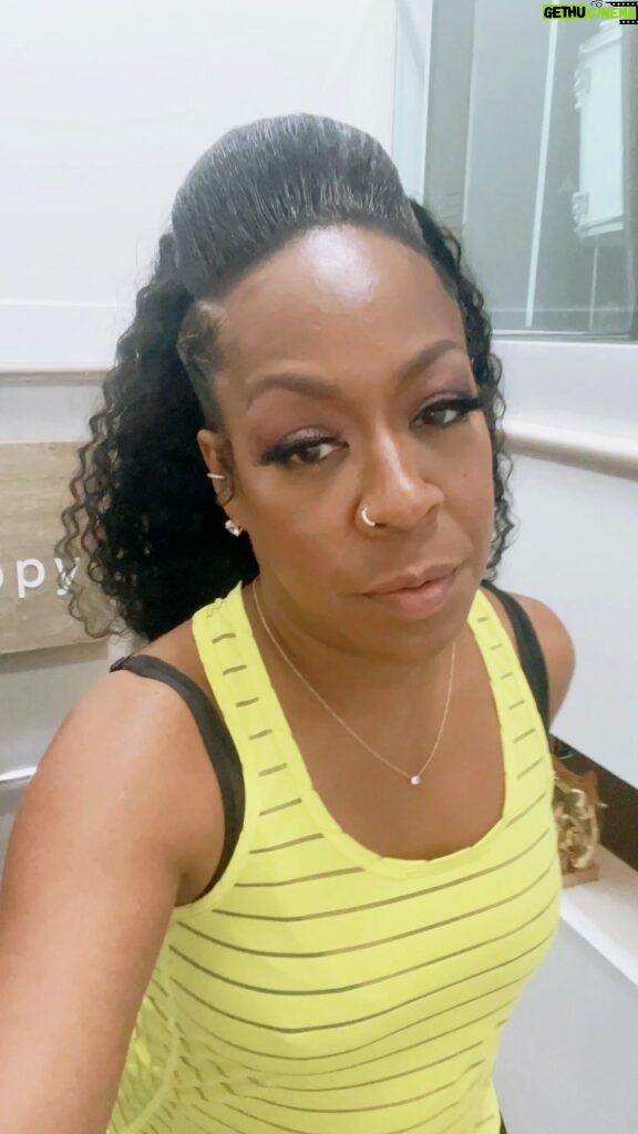 Tichina Arnold Instagram - Been up & awake handling things since 3am…but refuse to miss my much needed #workout. Health first. Oh Lort. @fitbyjoc Plays no games. Lol. Let’s goooo! @arnstar played with us today.