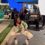 Tichina Arnold Instagram - My sister caught me in a dance at @theneighborhood final photoshoot for #Season4, it’s been a long & arduous Season. Looking forward to #Season5 Never stop dancing & the Music will live on. NOT SURE ABOUT THE KNEES THOUGH! Oh well! Lol! **** Song: #BAKWALAH ****Artists: @majorleaguedjz #Nvcho #Mathandos #C4djs #AmapianoMusic 4Life HAPPY FRIDAY!!!!