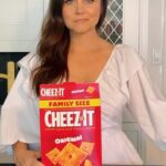 Tiffani Thiessen Instagram - Do what you will with this information. Full recipe in #HereWeGoAgain