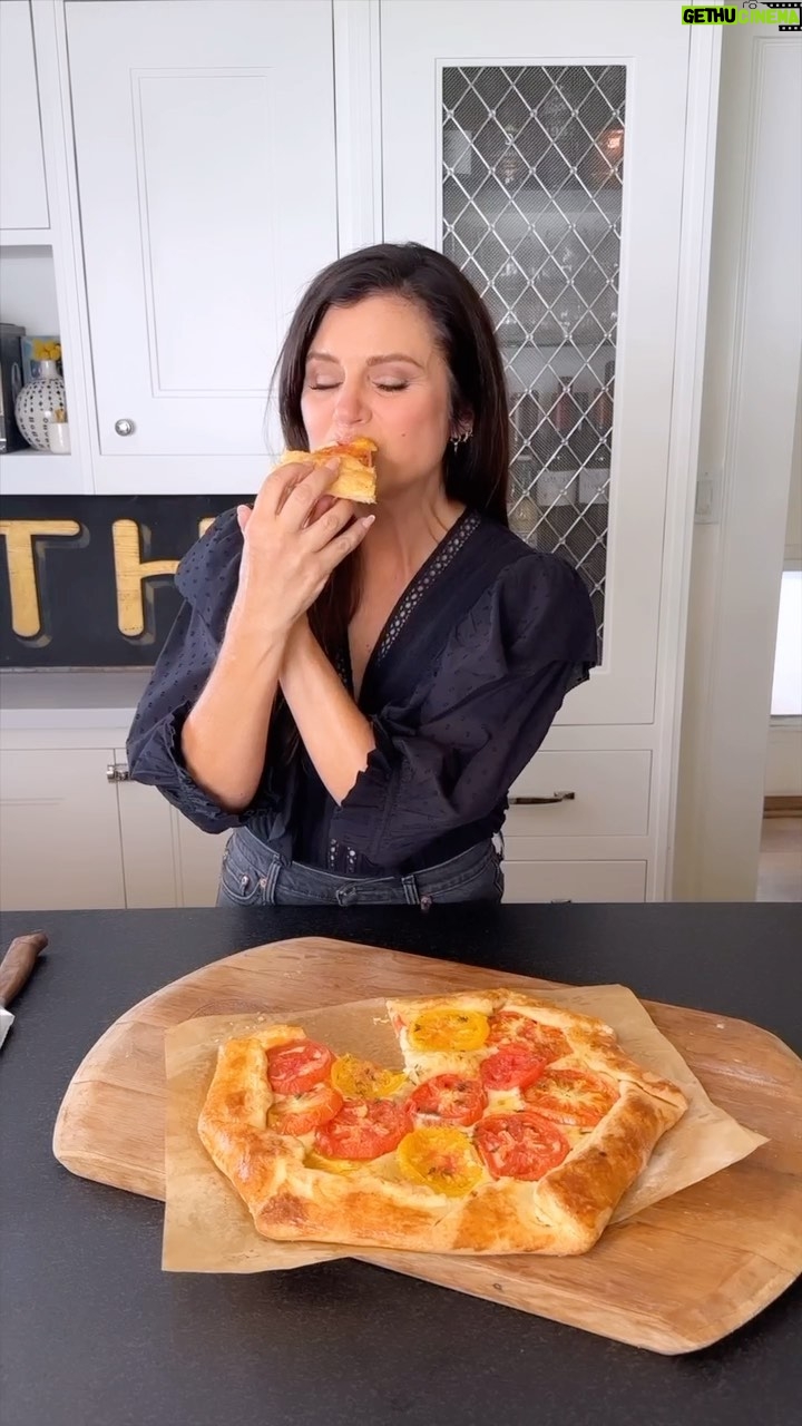 Tiffani Thiessen Instagram - Tart. Flatbread. Pizza…adjacent. My love for tomatoes runs deep, but this recipe is great for any leftover veggies you might have lurking in your fridge. #HereWeGoAgain