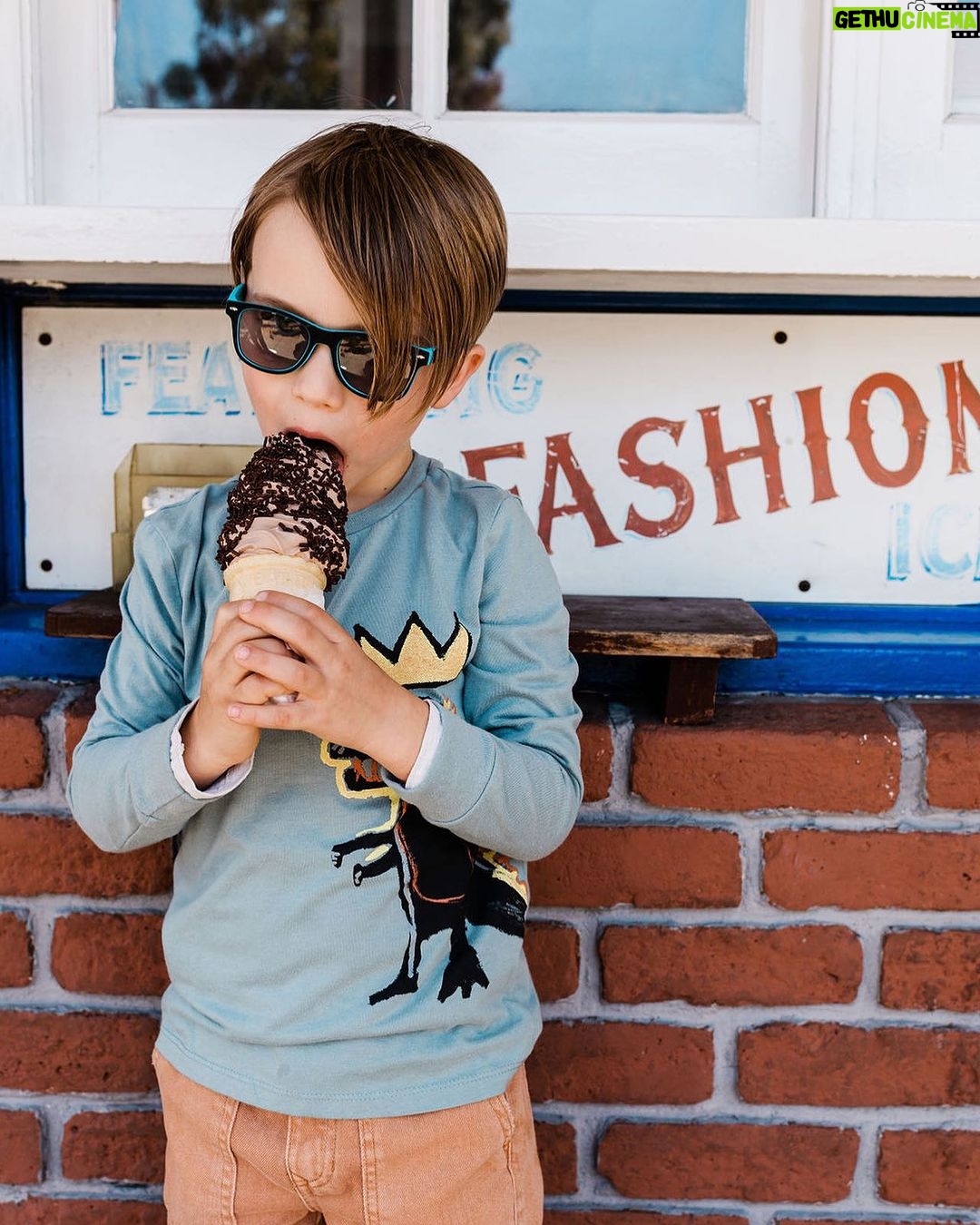Tiffani Thiessen Instagram - Happy National Ice Cream Day 🍦