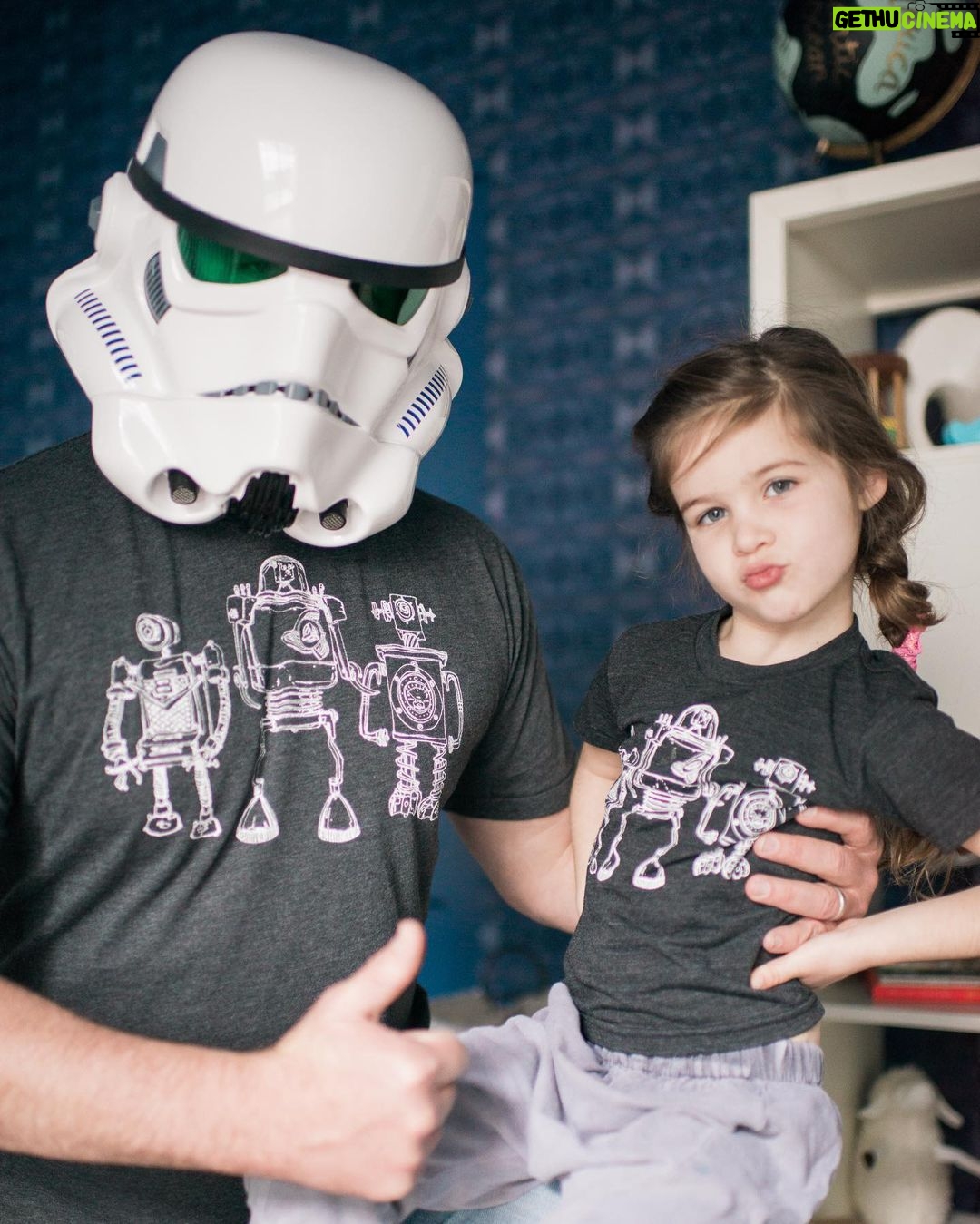 Tiffani Thiessen Instagram - #tbt May the 4th be with you 💫
