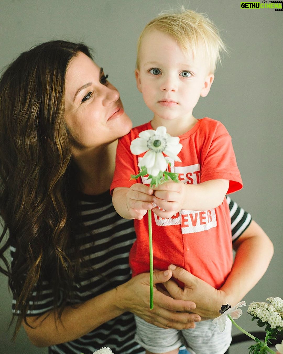 Tiffani Thiessen Instagram - Be still my heart ❤️ #fbf #myvalentine