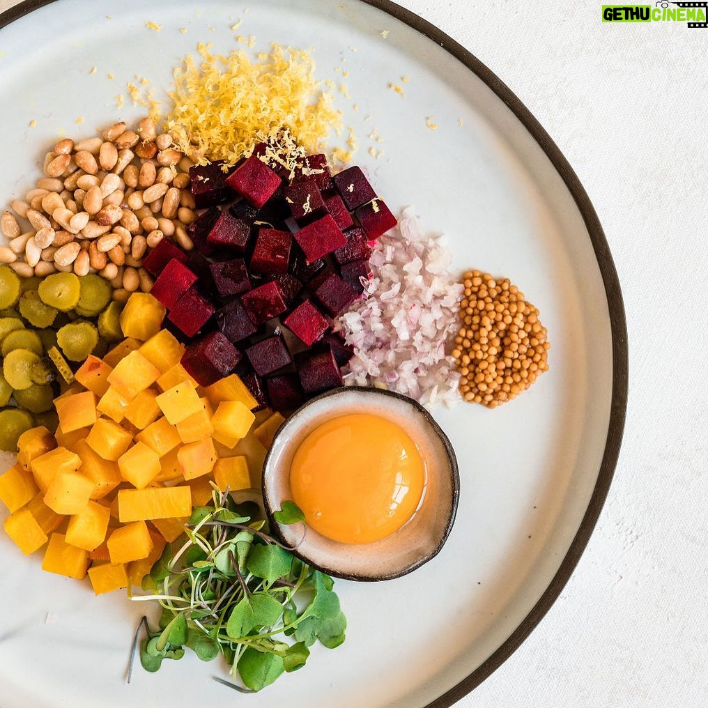 Tiffani Thiessen Instagram - Beet Tartare, deconstructed- trust me, you’re gonna wanna make this easy but oh so flavorful version of tartare. #recipe on the #blog #linkinbio