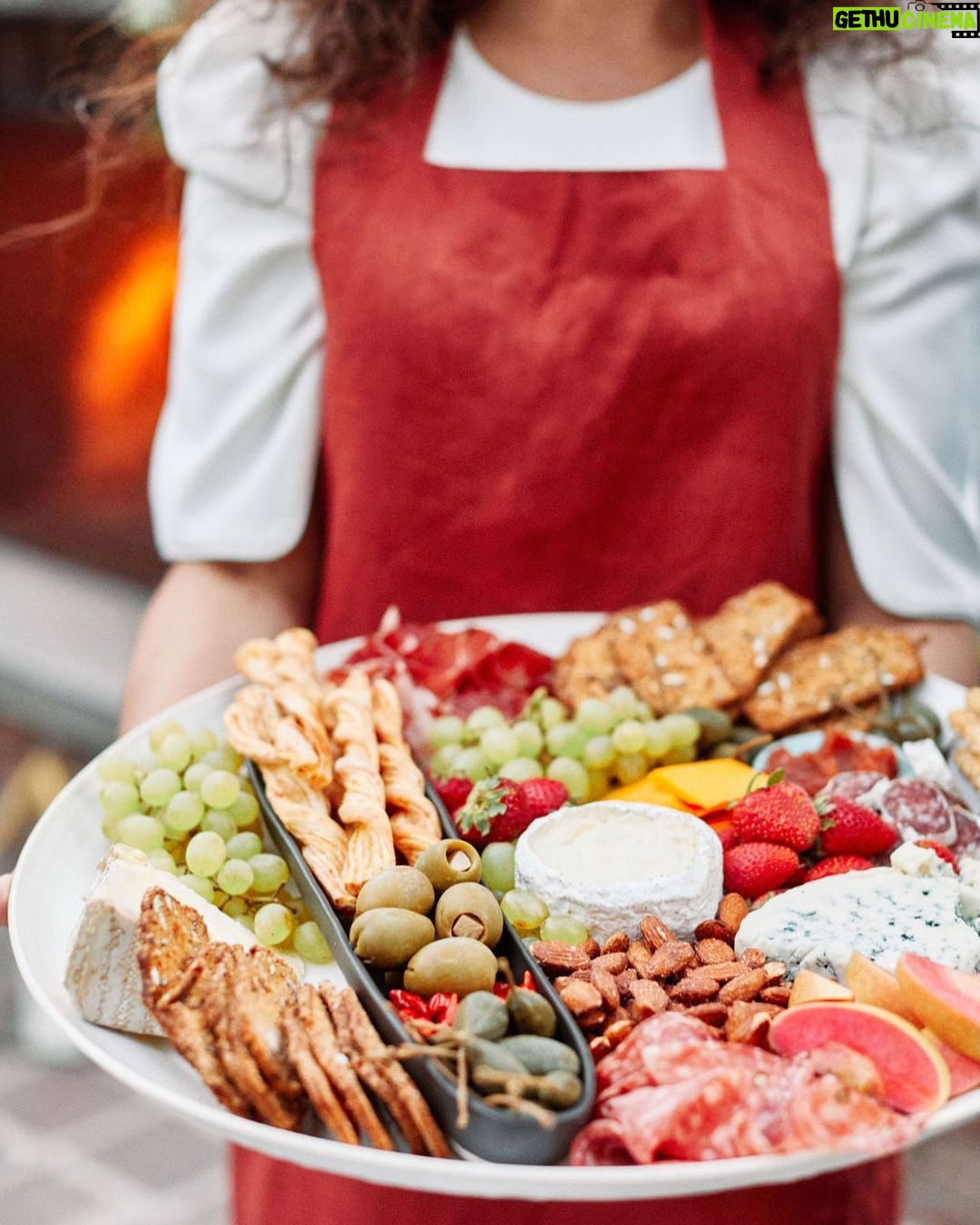 Tiffani Thiessen Instagram - I ❤️charcuterie
