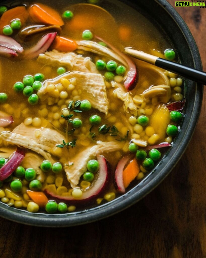 Tiffani Thiessen Instagram - Ginger Chicken Soup for the win! This cold is kicking my butt (I hear a lot of people have been catching it) so it’s time to get serious. #recipe on the #blog #linkinbio