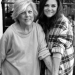Tiffani Thiessen Instagram - ❤️❤️ A memorable day with my sweet mom. Thank you @cachotattoo for giving us this special gift #i❤️uttaf
