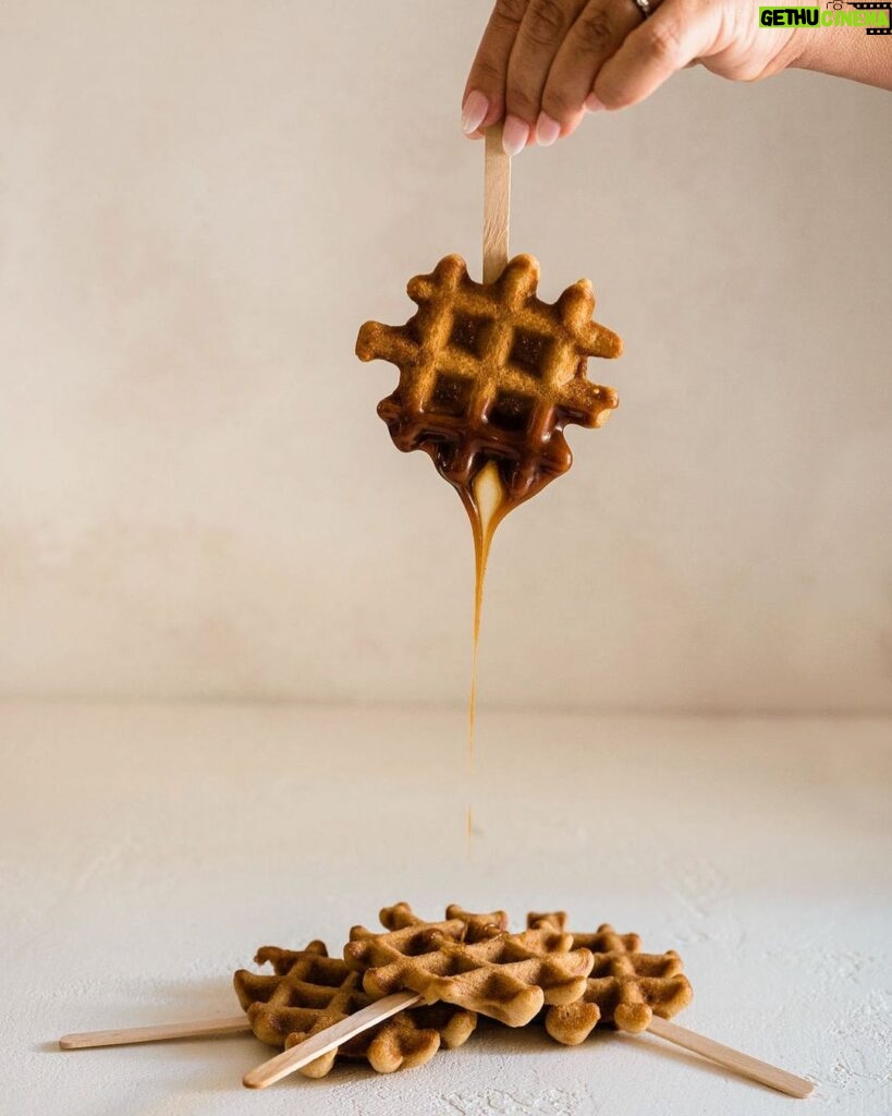 Tiffani Thiessen Instagram - My kids flipped for my “Apple Waffles” with caramel this morning. It’s an easy waffle recipe that is perfect to make a big batch ahead and freeze. #recipe on the #blog #linkinbio