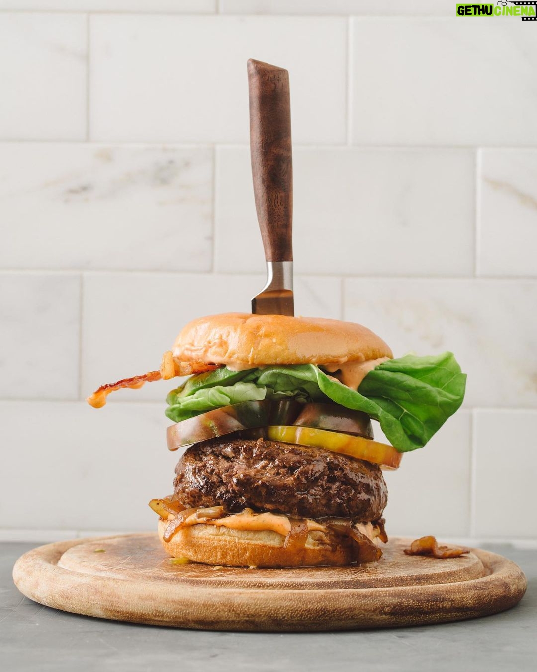 Tiffani Thiessen Instagram - It’s national cheeseburger day and as always… I have to give props to one of the best sandwiches ever invented. My blue cheese stuffed burger is one that gets requested often in our house. #recipe in #pullupachair #ilovecheeseburgers