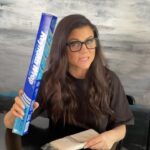 Tiffani Thiessen Instagram - Reusable Gift Wrapping Ideas for you friends. You think I just use food as leftovers? Heck no. 😜