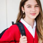 Tiffani Thiessen Instagram - First day! I can’t believe we are here. Middle School, 7th grade and a brand new school. Harper, you continue to amaze me with your growth. Always stay true to who you are my sweet girl. Dad and I could not be more proud of you ❤️ (Now can someone please tell me how to slow down time? 😭)