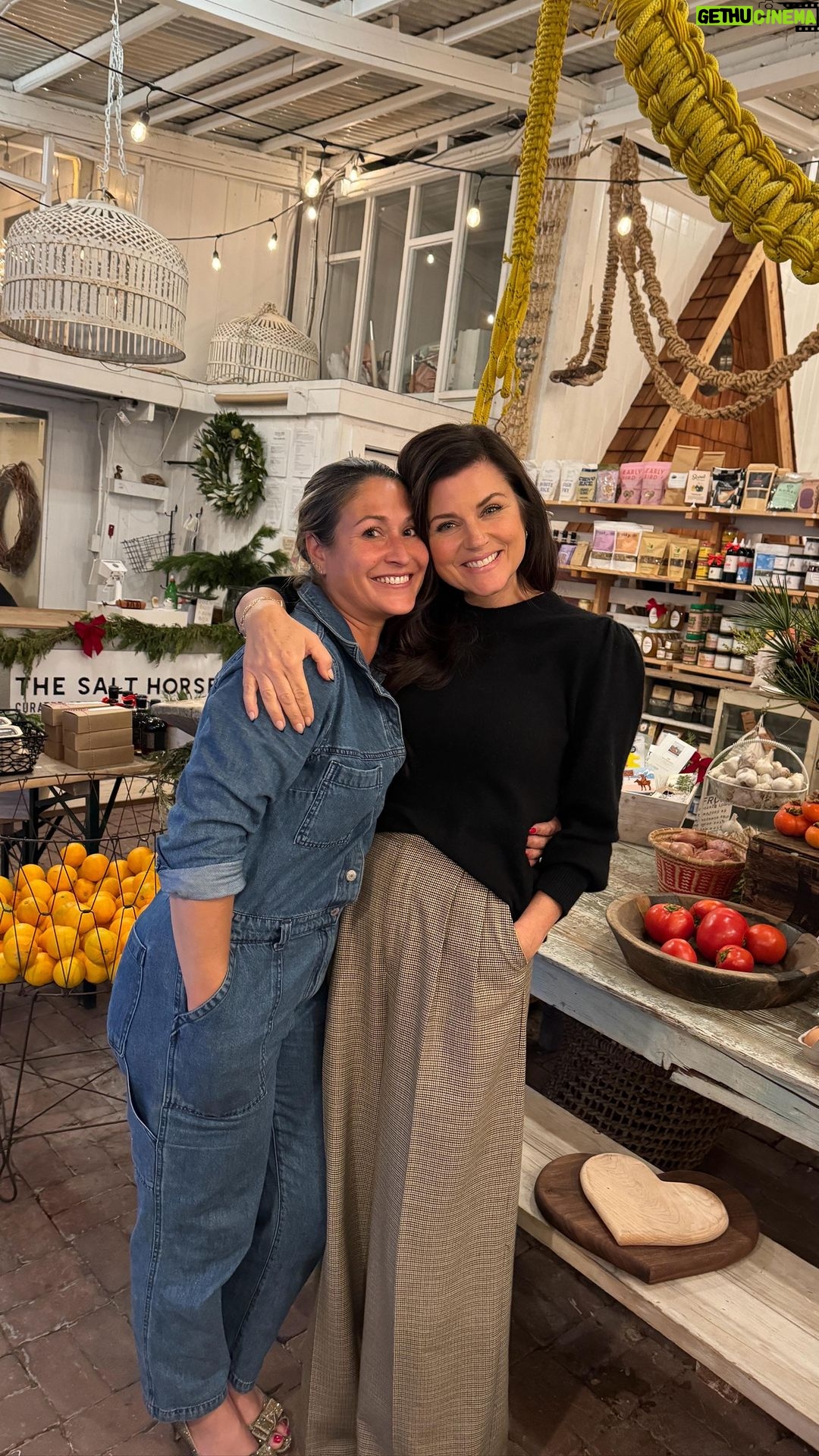 Tiffani Thiessen Instagram - What a fun evening joining my friend Sam at her amazing shop @thesalthorse to sign some books for the holidays. Check out her store as it’s not one not to miss. She carries the most amazing items you would want to have or gift the foodie in your life. ❤️