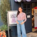 Tiffani Thiessen Instagram - Had the best time this week with @diamondcrystalsalt hosting their holiday cookie swap event, featuring their phenomenal new Baking Salt! #AD Trust me, this stuff is a game-changer! If you’re doing any holiday baking this season, you’ve got to give it a try. By using Baking Salt in your recipes you will notice a much better blend (it dissolves 2x to 3x faster) and disbursement in batters and dough, as well as flavor enhancements!#DiamondCrystalSalt #DiamondCystalSaltCo