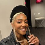 Tiffany Haddish Instagram - I Loving my results from my #emface treatments and this new chair to tight up that 🐈‍⬛ #emsella. @btlaesthetics #sheready #ad