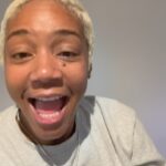 Tiffany Haddish Instagram - I Loving my results from my #emface treatments and this new chair to tight up that 🐈‍⬛ #emsella. @btlaesthetics #sheready #ad
