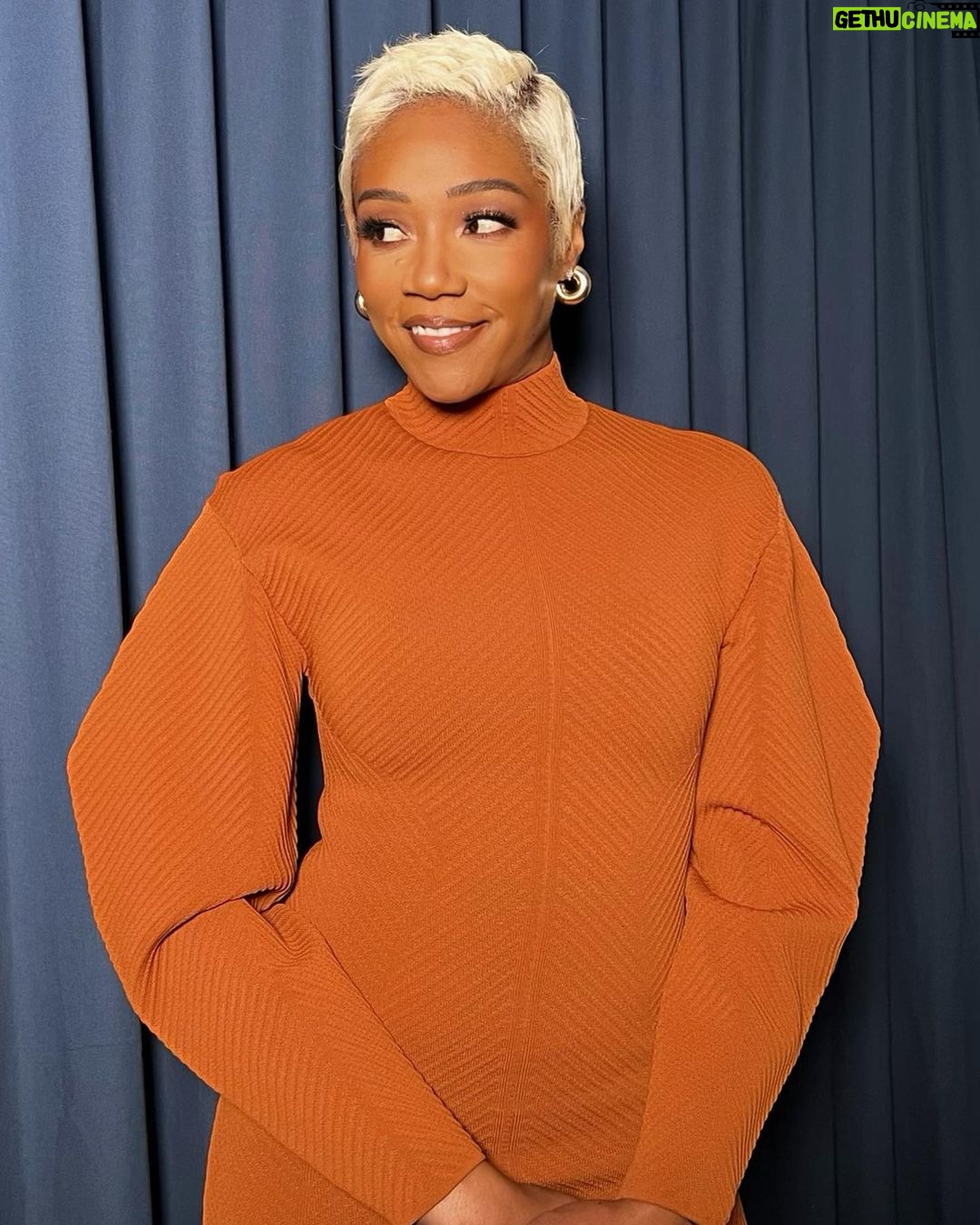 Tiffany Haddish Instagram - She Ready for a night in the town. Last night was a lot of fun. #bloomberg make up @makeupbyhendra hair by @hair4kicks