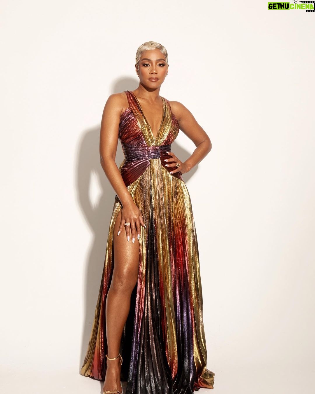 Tiffany Haddish - 141.1K Likes - I had so much fun last night. #oscars2023 #vanitiyfair #appletvplus Thank you to my squad y’all always knock it out the park! @waymanandmicah_ @ernestocasillas @hair4kicks @mr_dadams #2ndlook