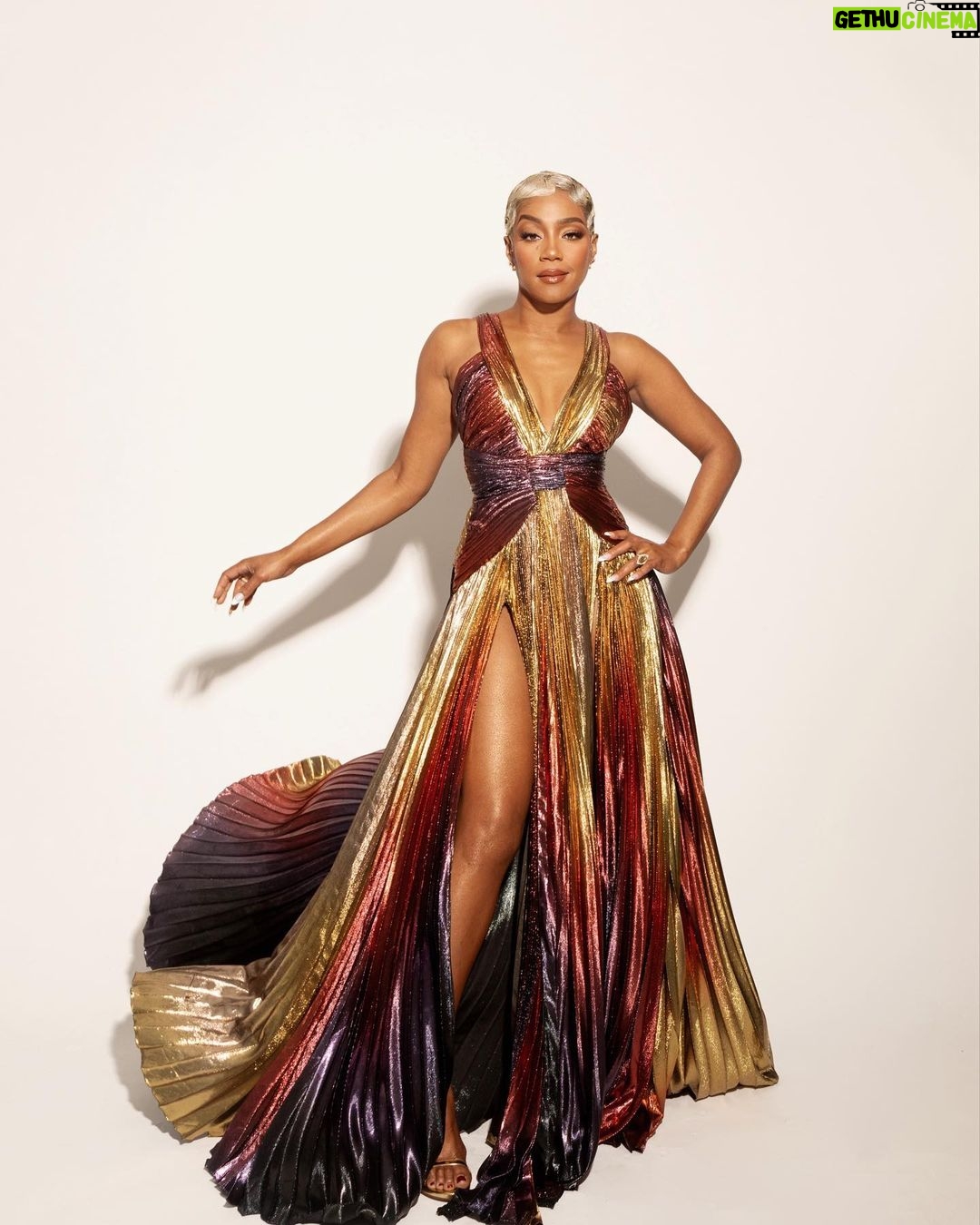 Tiffany Haddish - 141.1K Likes - I had so much fun last night. #oscars2023 #vanitiyfair #appletvplus Thank you to my squad y’all always knock it out the park! @waymanandmicah_ @ernestocasillas @hair4kicks @mr_dadams #2ndlook