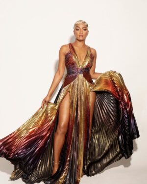 Tiffany Haddish Instagram - I had so much fun last night. #oscars2023 #vanitiyfair #appletvplus  Thank you to my squad y’all always knock it out the park! @waymanandmicah_  @ernestocasillas @hair4kicks @mr_dadams #2ndlook